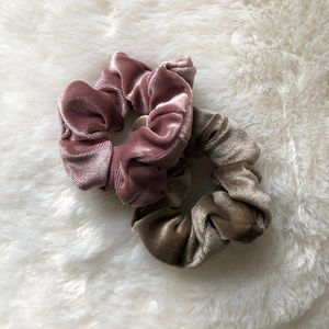 Set of 2 Scrunchies